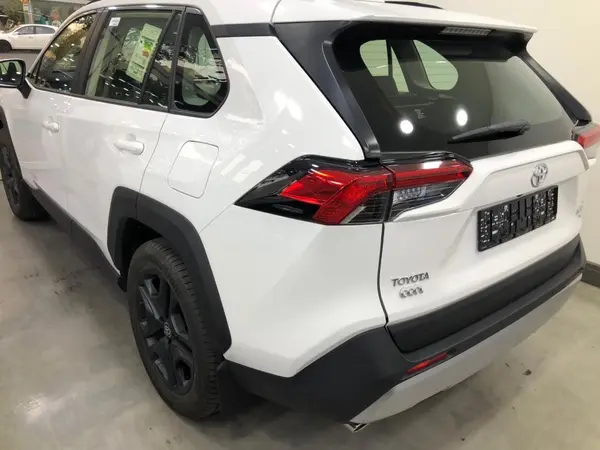 تویوتا، راوفور