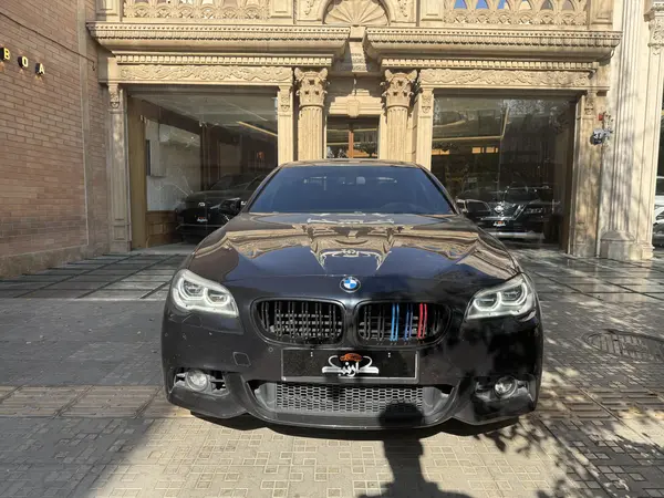 ب ام و، سری 5 سدان