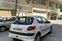پژو، 206