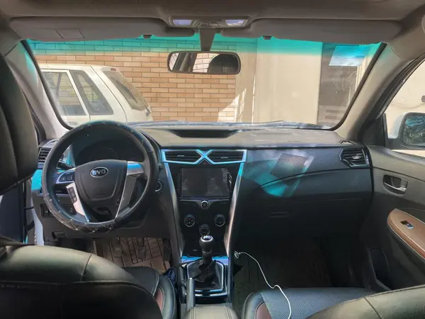 بی وای دی، F3