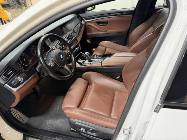 ب ام و، سری 5 سدان