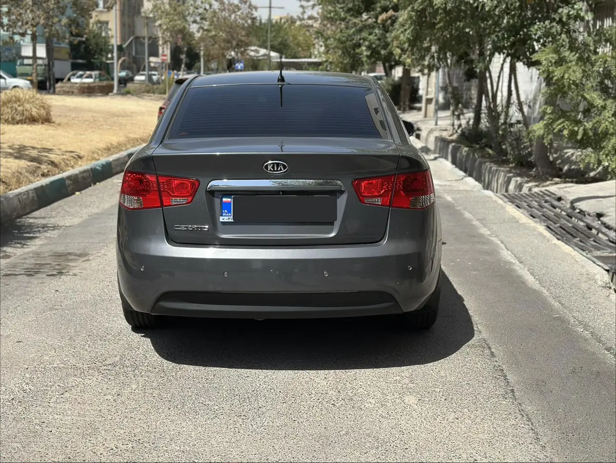 کیا،  سراتو (مونتاژ)