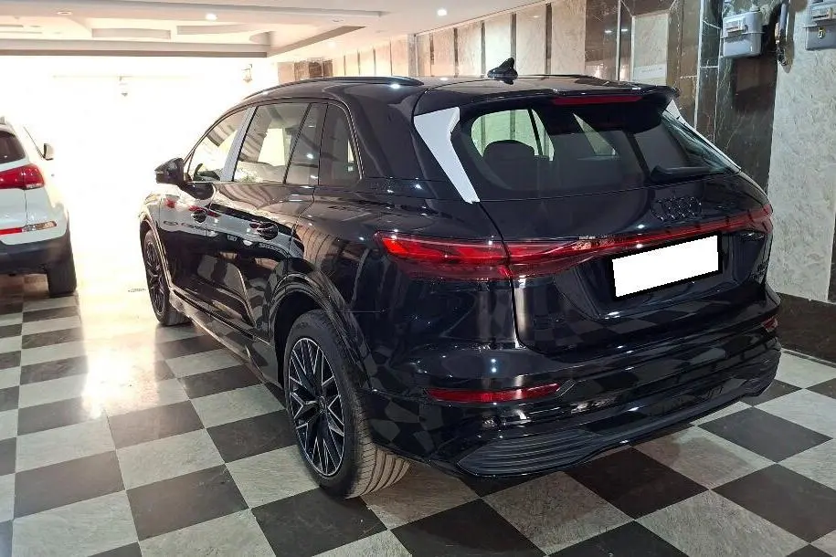آئودی،  Q5 e-tron