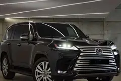 لکسوس، LX