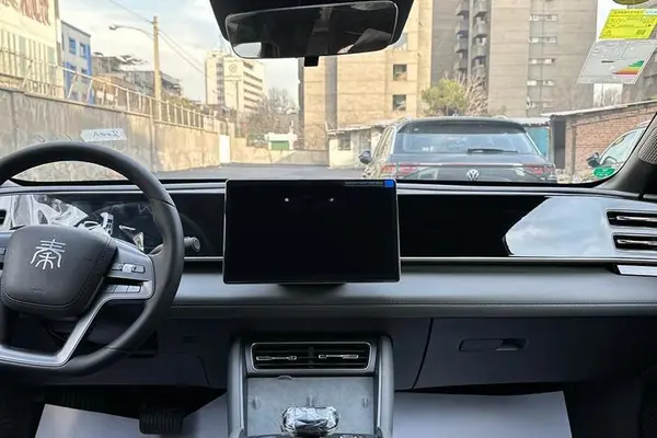 بی وای دی، چین ال DMi