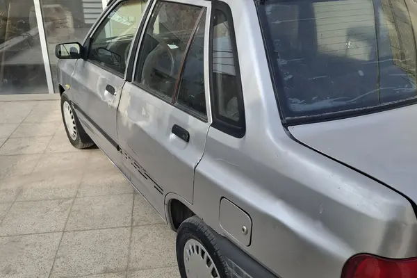 پراید، صندوق دار