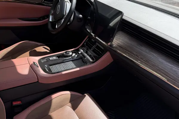 اسکای ول، ET5