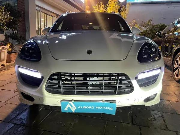 پورشه، کاین