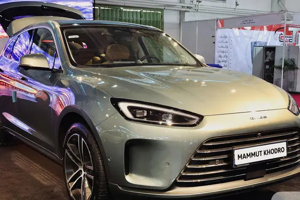 پیش فروش ایرس، HM5 EREV