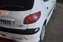 پژو، 206