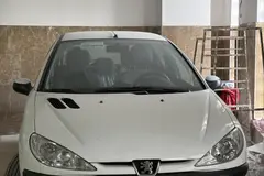 پژو، 206