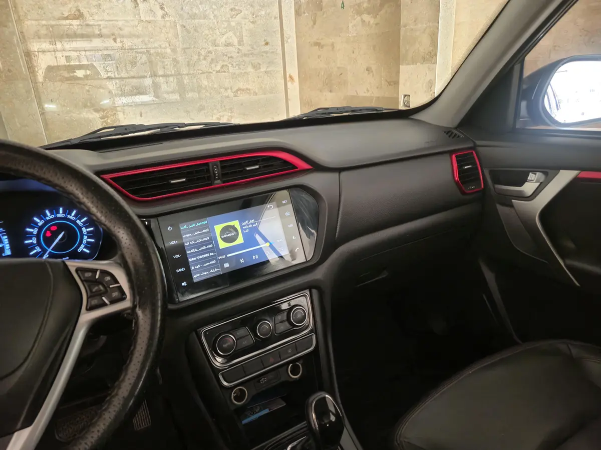ام وی ام،  X33 S