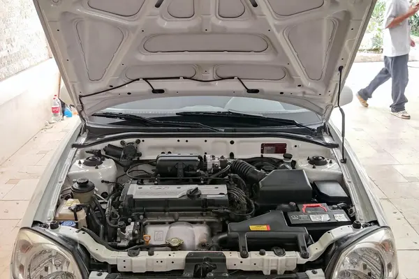 هیوندای  ورنا