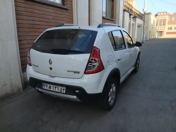 رنو، ساندرو استپ وی