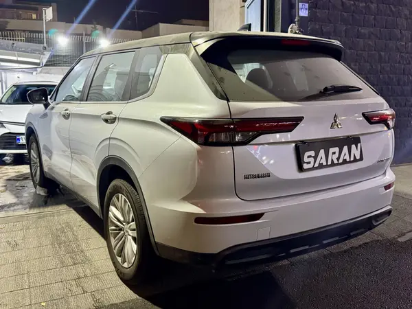 میتسوبیشی، اوتلندر