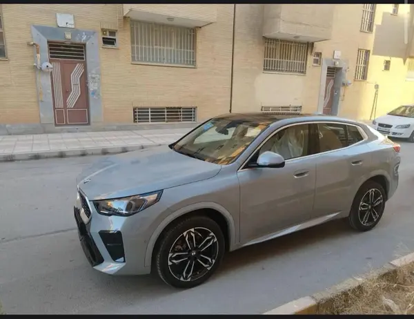 ب ام و  X2