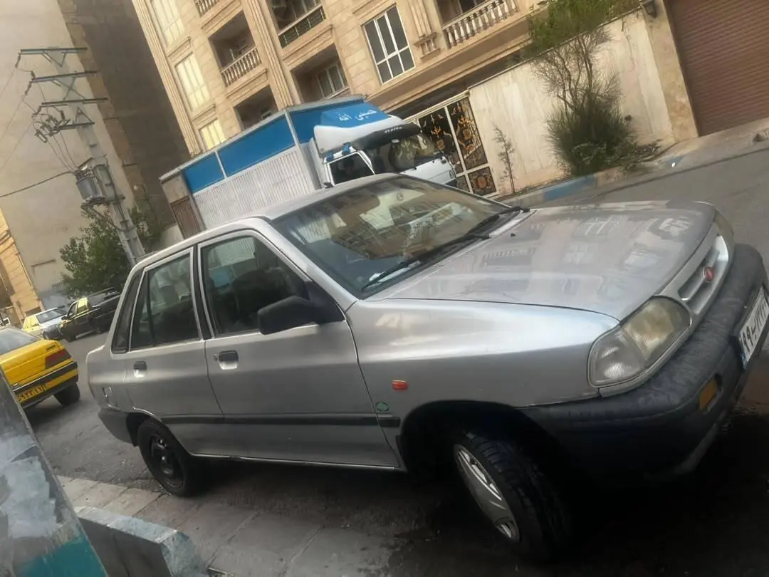 پراید،  صندوق دار