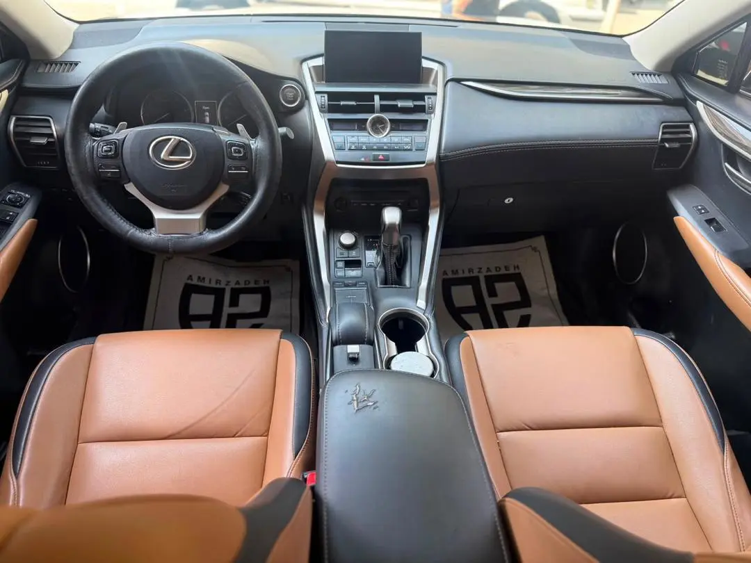 لکسوس  NX