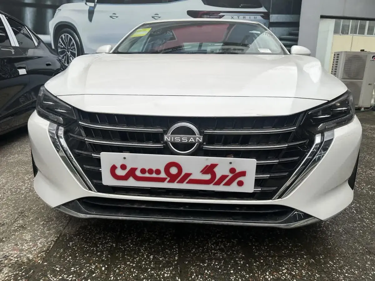 نیسان،  سیلفی
