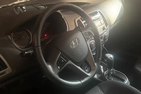 هیوندای، i20