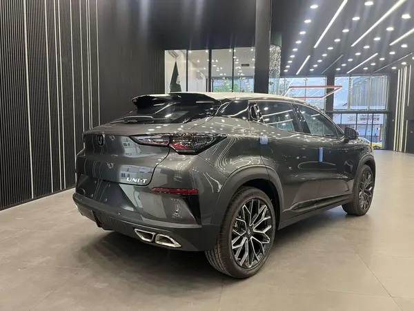 چانگان، UNI-T