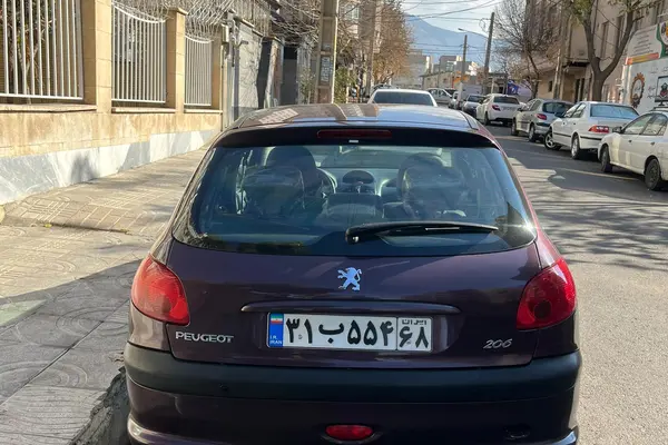 پژو، 206