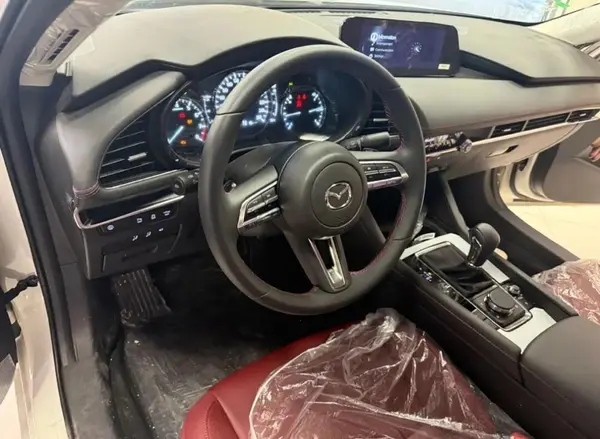 مزدا، 3 وارداتی