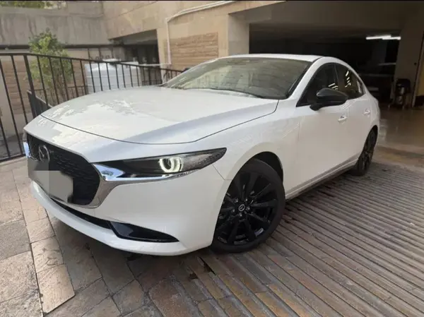 مزدا، 3 وارداتی