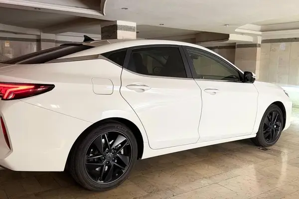 کی ام سی  eJ7