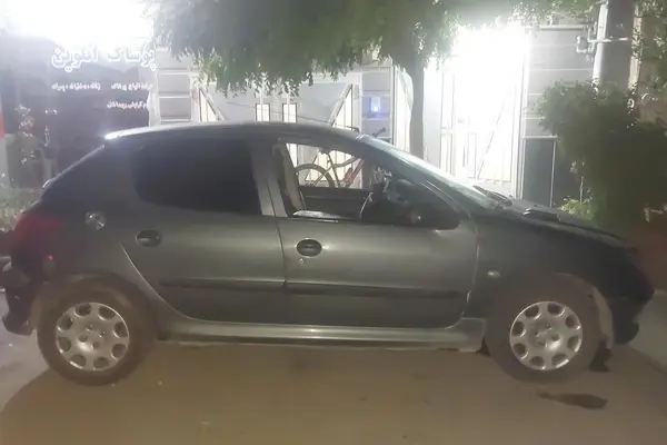 پژو، 206