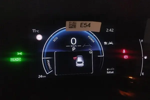 تویوتا، کرولا کراس هیبرید