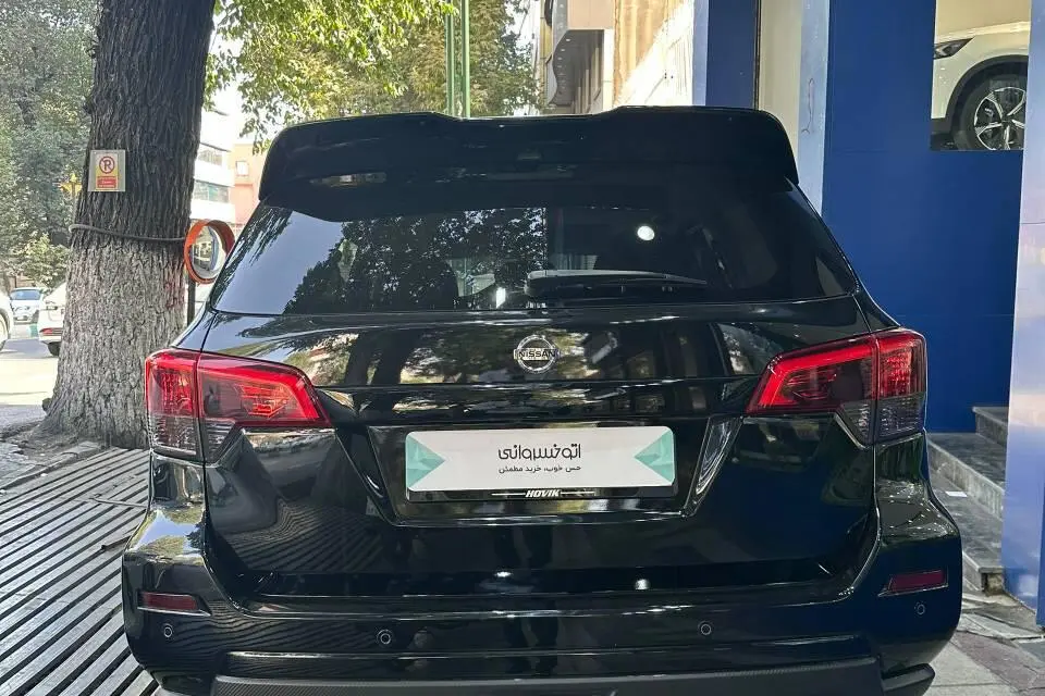 نیسان،  ترا