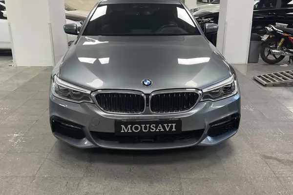 ب ام و، سری 5 سدان