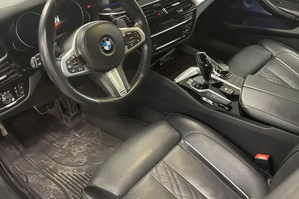 ب ام و، سری 5 سدان