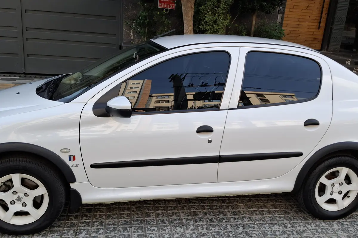 پژو،  206 SD