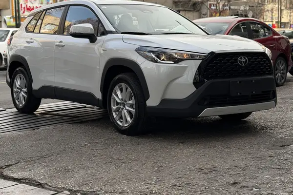 تویوتا، کرولا کراس هیبرید