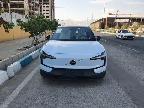 ولوو، EX30