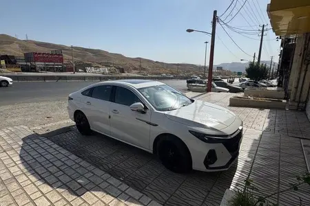 فونیکس آریزو 8 (Z8)