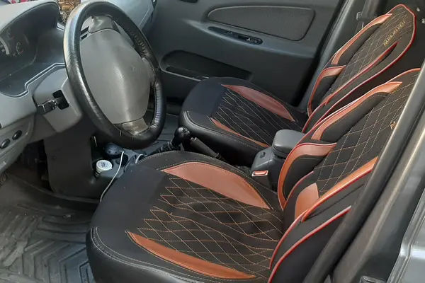 تیبا، صندوق دار