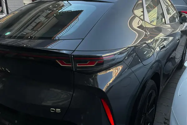 فولکس، آی دی یونیکس