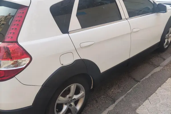 دانگ فنگ  H30 کراس
