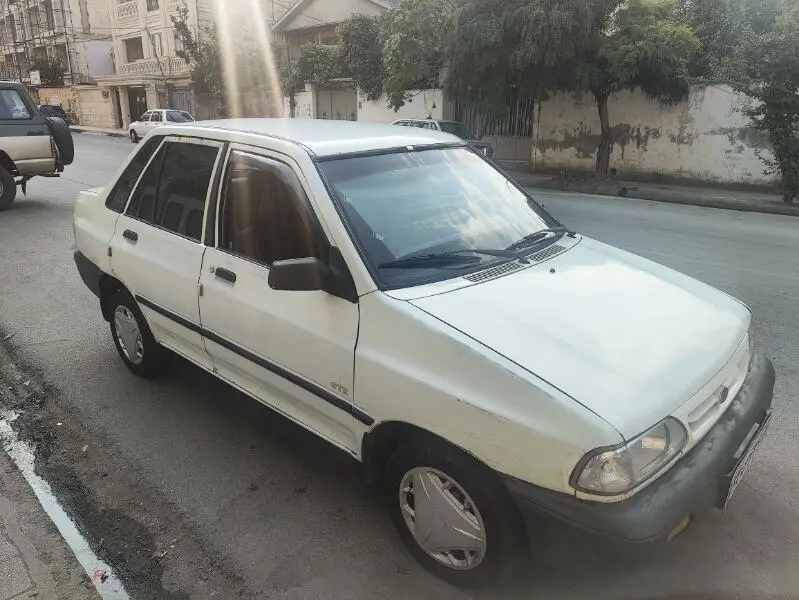 پراید،  صندوق دار