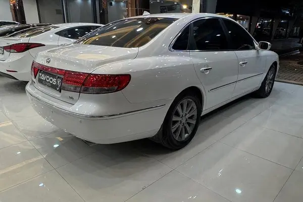 هیوندای، آزرا (گرنجور)