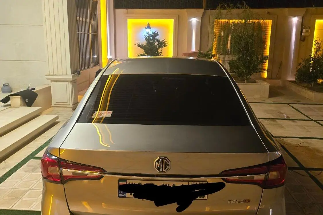 ام جی،  5