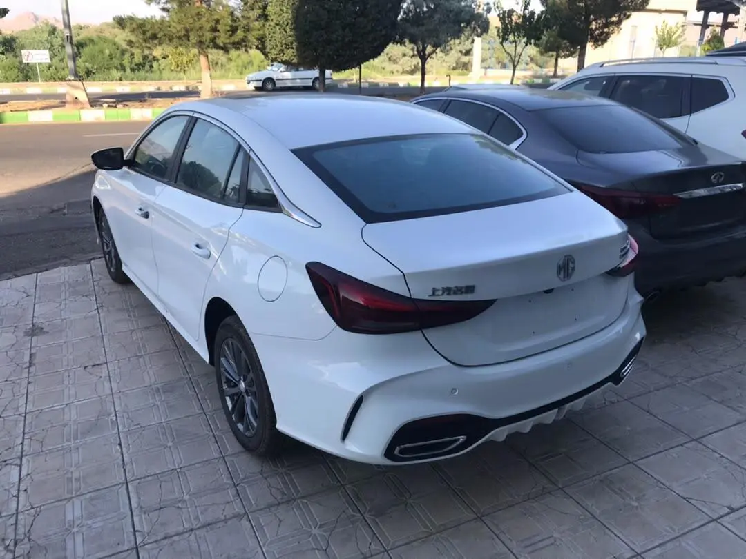 ام جی،  5