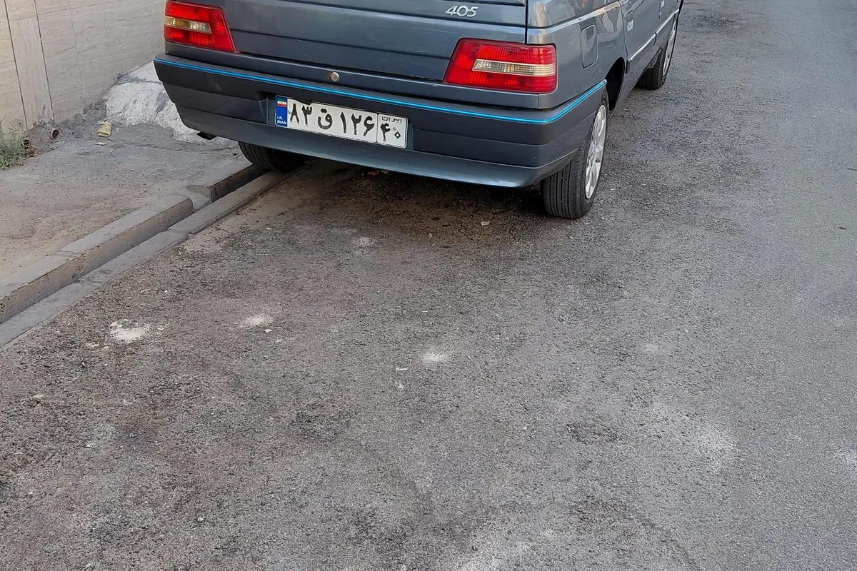 پژو،  405