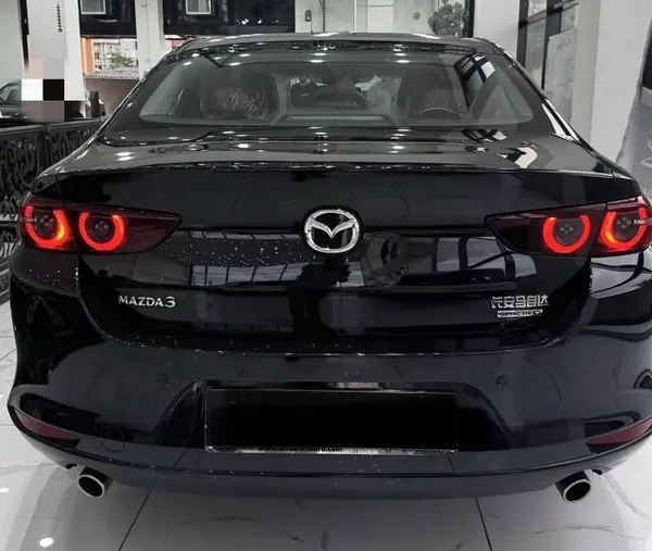 مزدا، 3 وارداتی