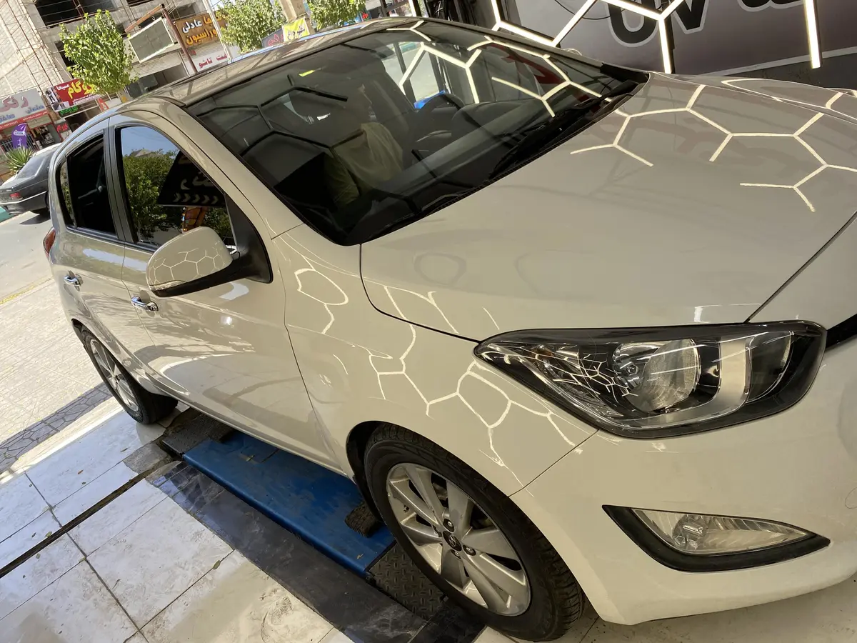 هیوندای  i20
