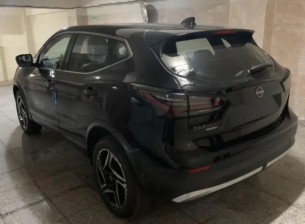 نیسان، قشقایی