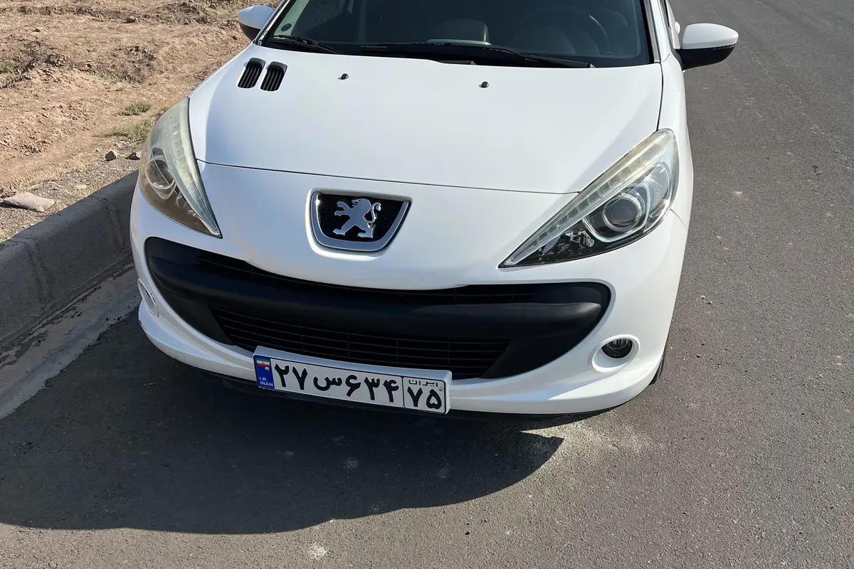 پژو،  207